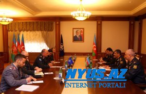 Zakir Həsənov NATO Beynəlxalq Hərbi Qərargahının baş direktoru ilə görüşdü