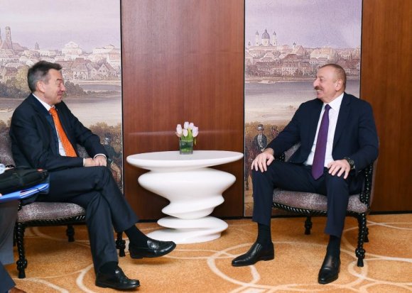 Prezident İlham Əliyev Münxendə Beynəlxalq Qırmızı Xaç Komitəsinin prezidenti ilə görüşüb - FOTO