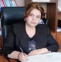 3 saylı məktəbin direktoru Esmira Həsənovanın telefon danışığını olduğu kimi diqqətinizə çatdırırıq: