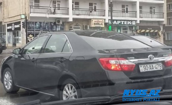 Yol polisi iş görür – AA nömrəli avtomobilin sürücüsü ona əngəl olur - VİDEO