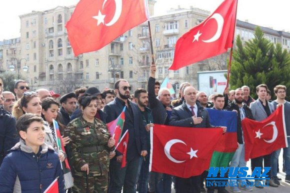 Bakıda “Zeytun budağı” əməliyyatına dəstək aksiyası - FOTO
