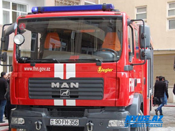 Abşeron rayonunda ev yanıb