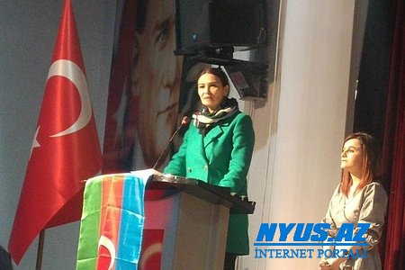 Qənirə Paşayeva İzmirdə Qarabağla bağlı tədbirdə Türk dünyasına çağırış edərək haqsızlıqlara qarşı birgə mübarizəyə çağırıb
