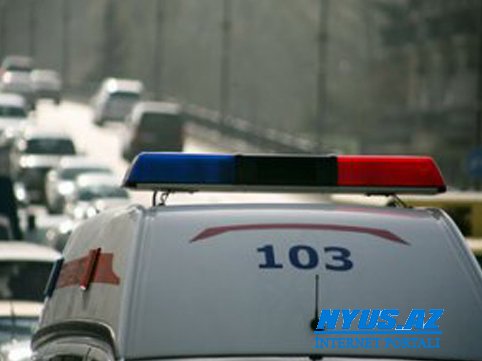 Bakıda yük maşını ana və iki uşağını vurdu - Sürücü qaçdı