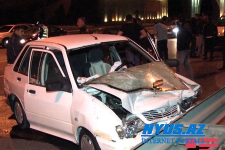 Bakıda üç avtomobil toqquşub, 2 nəfər xəsarət alıb