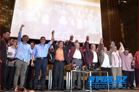 Malayziyada müxalifət ilk dəfə olaraq parlament seçkilərində qalib gəlib