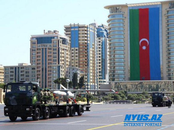 Azərbaycan Ordusunun 100 illiyi qeyd olunur - FOTOREPORTAJ