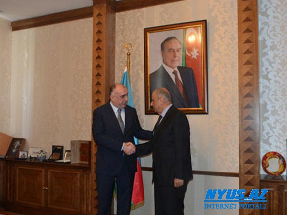 Elmar Məmmədyarov Gürcüstanın Azərbaycandakı fəaliyyəti başa çatmış səfirini qəbul edib