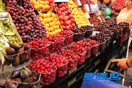 Mingəçevir bazarında meyvə-tərəvəz almaq istəyən qadını ilan sancıb