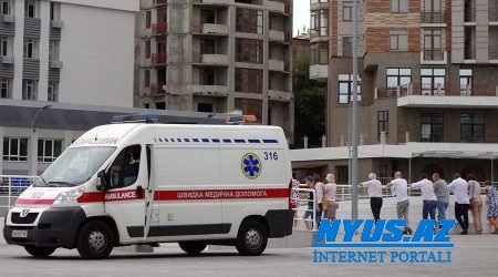Kiyevdə şaurmadan zəhərlənənlərin sayı 83 nəfərə çatıb