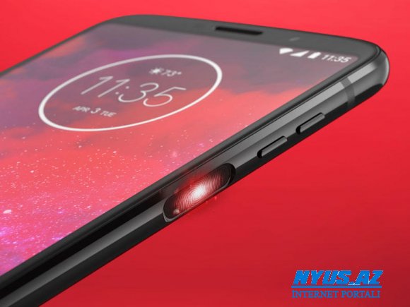 Motorola yeni smartfonunu təqdim edib