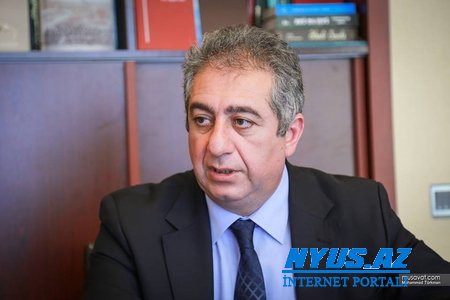 Qubad İbadoğlu: “Hökumətin manatın məzənnəsində dəyişiklik edəcəyini gözləmirəm”