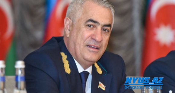 Cavid Qurbanov ad gününü belə qeyd etdi - Sürpriz parti... Video