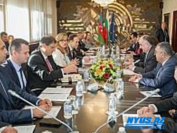 Elmar Məmmədyarov bolqarıstanlı həmkarı ilə görüşüb - FOTO