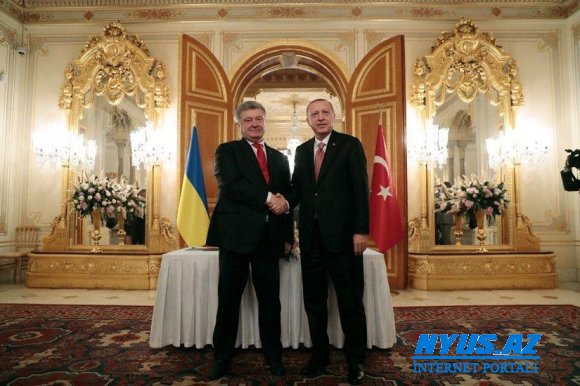 Poroşenko Antalyada Ukraynanın konsulluğunu açıb