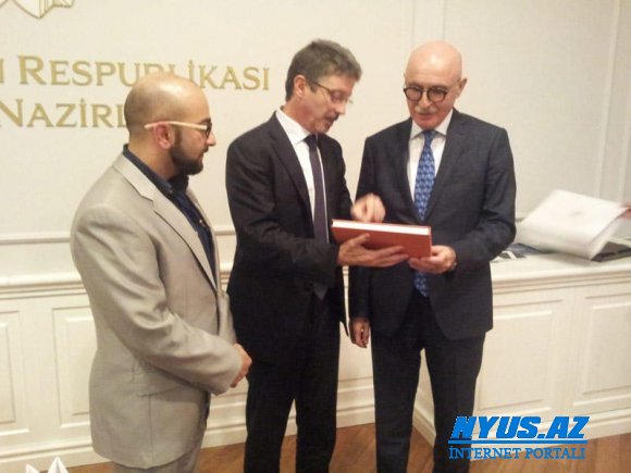 ADA Venesiya universiteti ilə anlaşma memorandumu imzalayıb - FOTO
