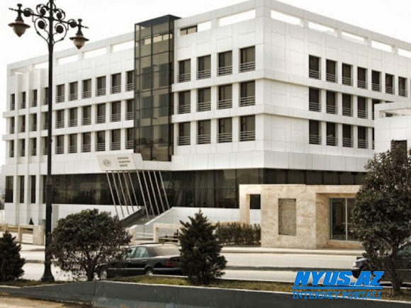 Mürəkkəb neyrocərrahi əməliyyat: Beyindən böyük törəmə xaric edilib