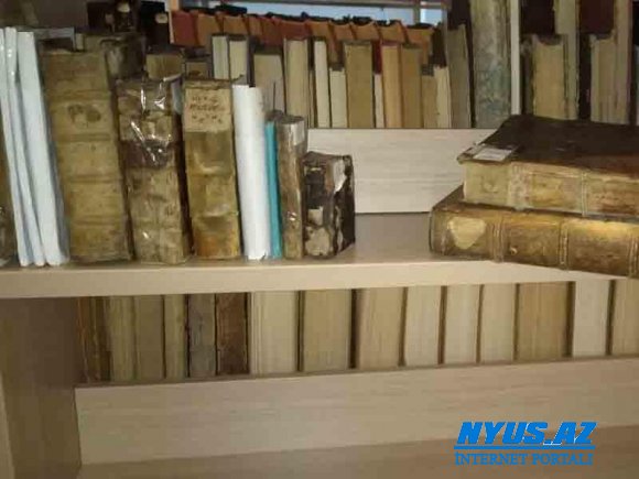 Azərbaycanın ən qədim və bahalı kitabı hansıdır? - FOTO