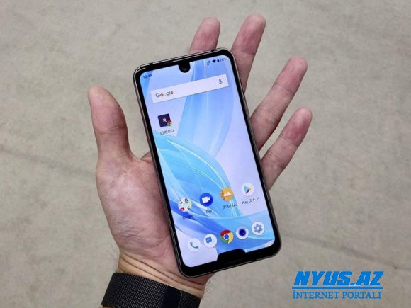 Aquos R2 Compact smartfonu təqdim olundu - VİDEO