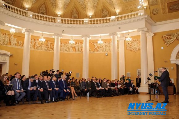 Heydər Əliyev Fondunun vitse-prezidenti Leyla Əliyeva Moskvada "Nəsiminin mənəvi irsi orta əsrlər Şərqinin tarixi-mədəni kontekstində" mövzusunda konfransın işində iştirak edib