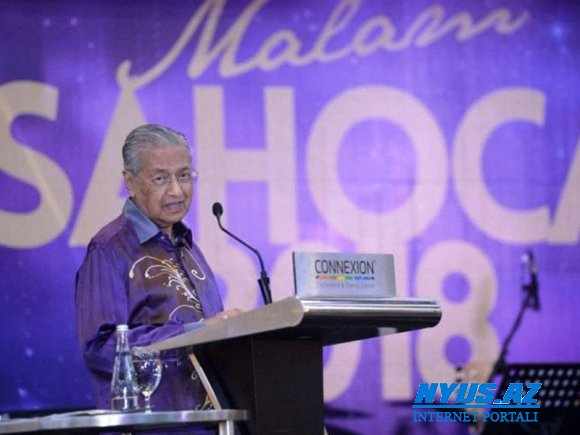 Mahathir Məhəmməd orta məktəblərdə İslam dininin tədrisini azaltmağa çağırıb