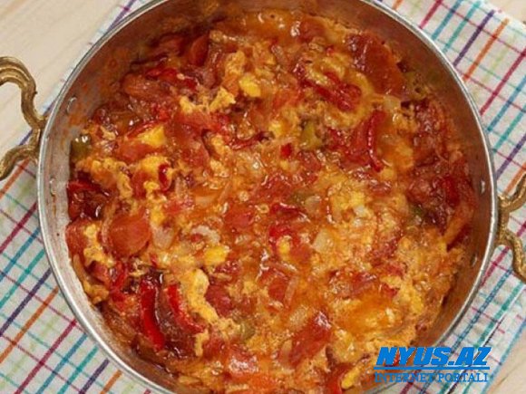 Türk üsulu pomidor-yumurta necə hazırlanır? - MENEMEN RESEPTİ
