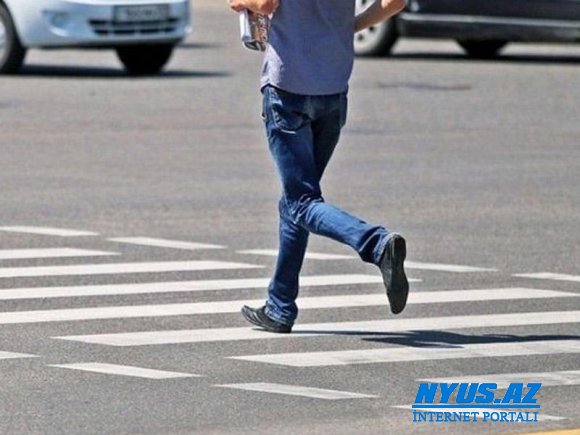 Yolu düz keçməyən piyada ağır yaralandı