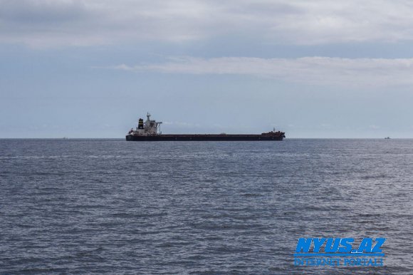 Texas sahillərində iki barja və tanker toqquşub, neft sızması baş verib