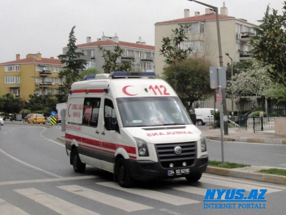 Türkiyədə hərbi avtomobil qəzaya uğrayıb, ölən və yaralanan var