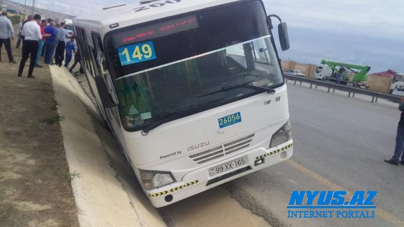 Bakıda qəzaya düşən avtobusda xəsarət almış 82 yaşlı kişi öldü