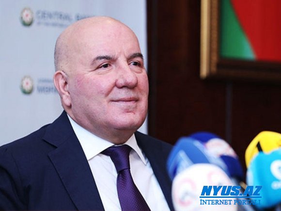 Elman Rüstəmov istefa xəbərindən danışdı