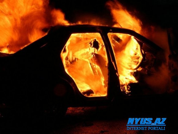 Gəncədə "Nissan" yandı