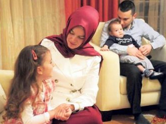 Quranın nəzərinə görə kişi, öz xanımı və övladları ilə necə rəftar etməlidir?