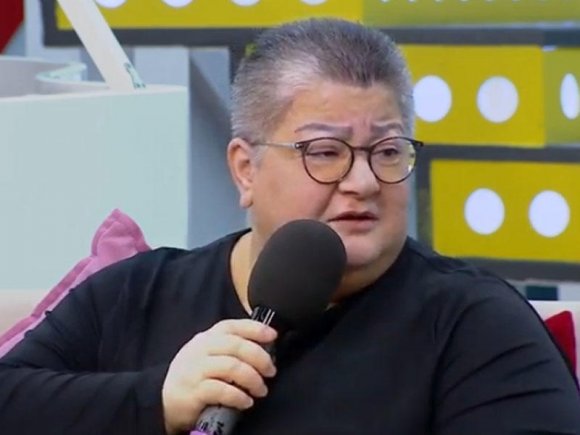 "130 minə satıb, Bakıda bağ tikdirəcəm" - Könül Xasıyeva