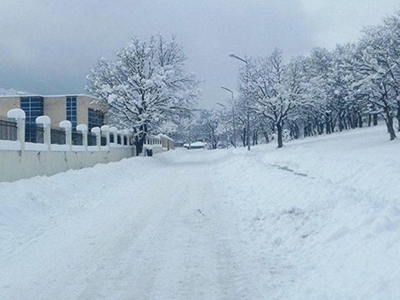 Azərbaycanın bəzi ərazilərinə 8 sm hündürlüyündə qar yağıb