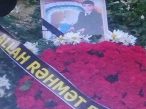 Azərbaycanda 10 yaşlı məktəbli oğlan qəfil öldü - FOTO