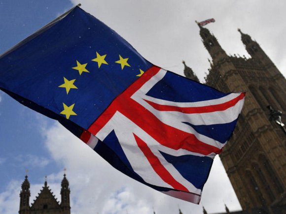 Böyük Britaniya parlamenti Brexit qanun layihəsini təsdiqləyib