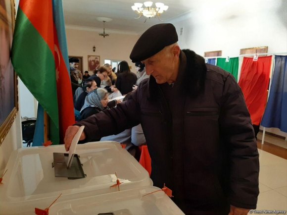 Azərbaycan və Rusiya xalqlarını böyük gələcək gözləyir - rusiyalı deputat