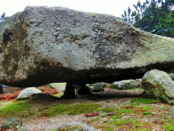 "Uçan qaya"' görənləri TƏƏCCÜBLƏNDİRİR - FOTO