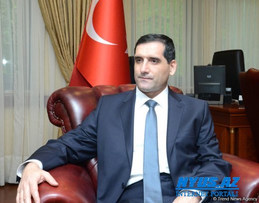 Baş redaktor Türkiyənin Azərbaycandakı səfirindən kömək isdədi
