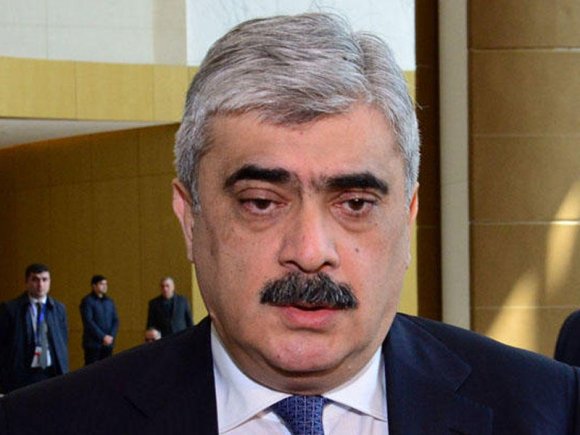Samir Şərifov: "Neft qiymətlərinin enməsi cari ilin büdcəsinə o qədər də təsir göstərmir"