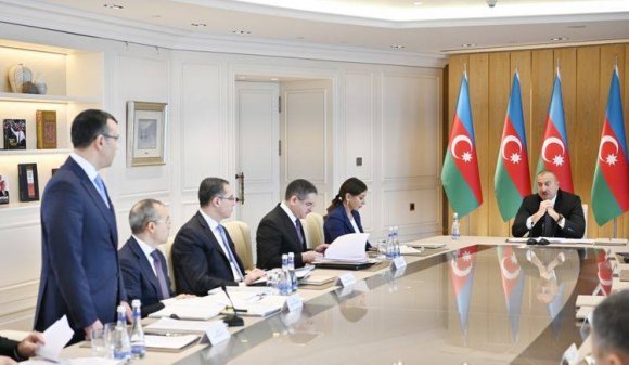 Sahil Babayevin Prezidentin siyasətinə qarşı MƏSULİYYƏTSİZLİYİ - Nazir bütün bunları bilərəkdən edir?