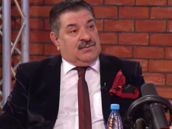 "Elə bil pul cibimi deşir" - Ağadadaş Ağayev