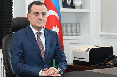GƏNCƏ 1 NÖMRƏLI PEŞƏ LISEYININ DIREKTORUNU HANSI QƏRARLAR DÜŞÜNDÜRÜR?