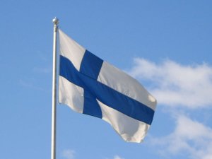Finlandiya məhdudiyyətləri bərpa edir