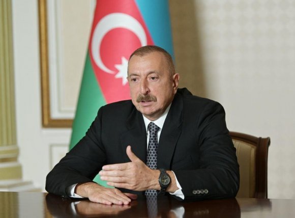 Prezident İlham Əliyev: "İlk növbədə, hansısa məmura yox, dövlətə, Vətənə sədaqətli insanlar önə çəkilməlidir"