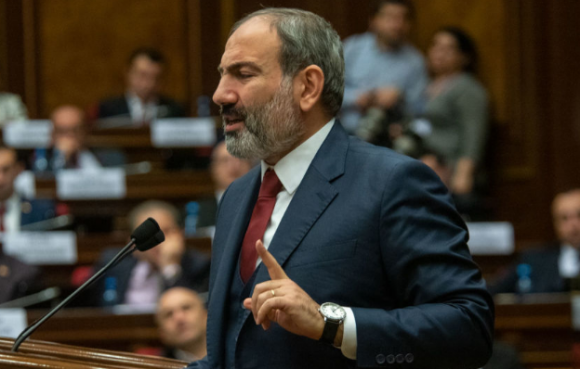 "Atəşkəs üçün yalvaran Paşinyandan niyə soruşmurlar ki, xaricdən silahları nə üçün daşıyırsan?"