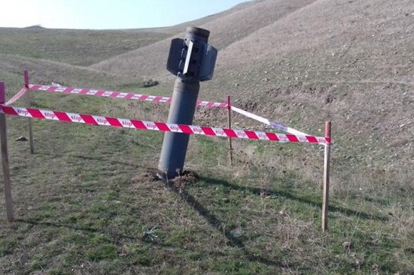 ANAMA cəbhəboyu ərazilərdə top mərmisi, bombacıq, radiopelenqator və mərmi qalıqları aşkar edib - FOTO