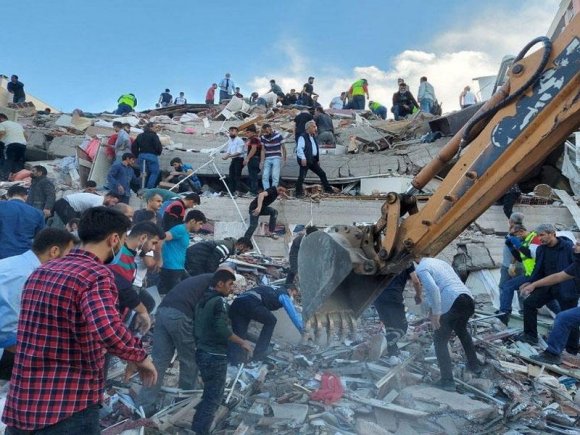 İzmirdə axtarış-xilasetmə işləri başa çatdı