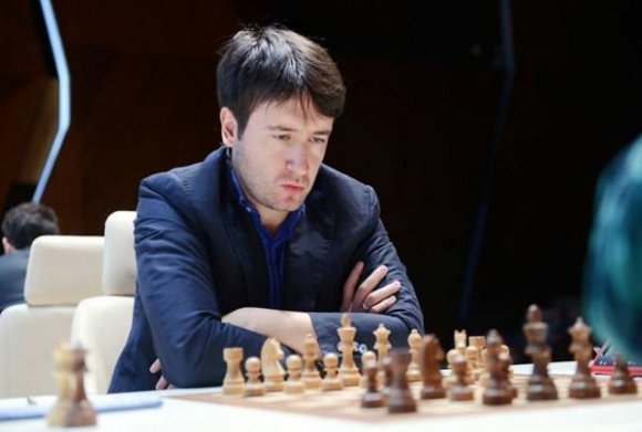 Teymur Rəcəbov yarımfinalda
